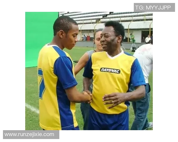 哪些著名足球球星曾亲临西藏留下足迹与精彩瞬间